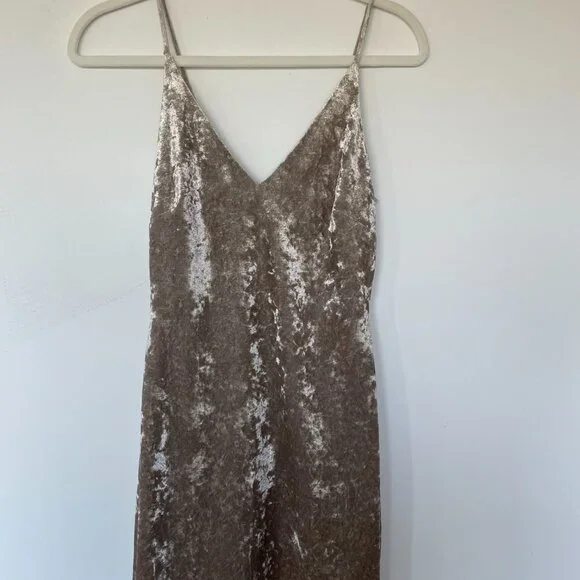 ASTR Gold Velvet Coco Bodycon Mini Dress (xs) - Picture 5 of 9